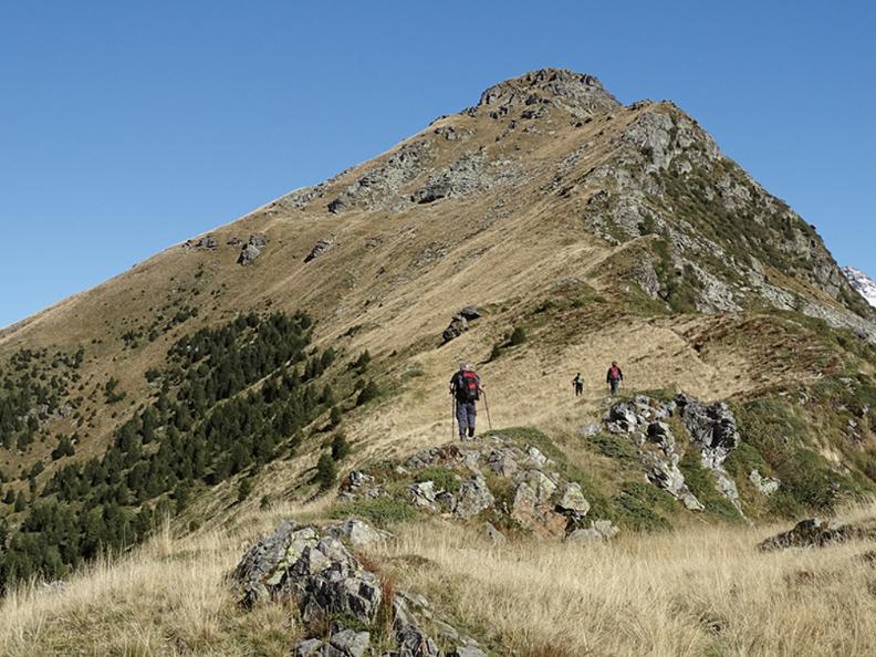 Image 1 - La regione del Pizzo di Claro e il lago di Canee